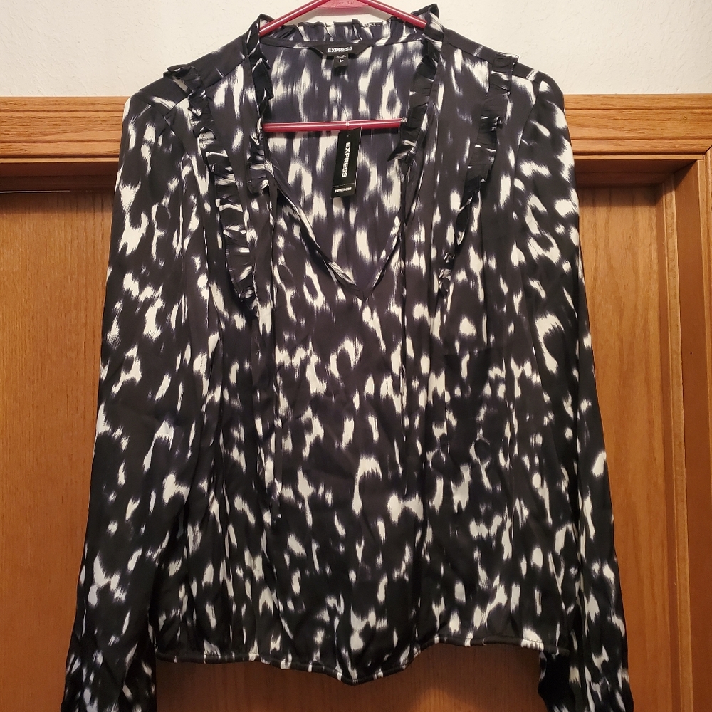 Long sleeve blouse